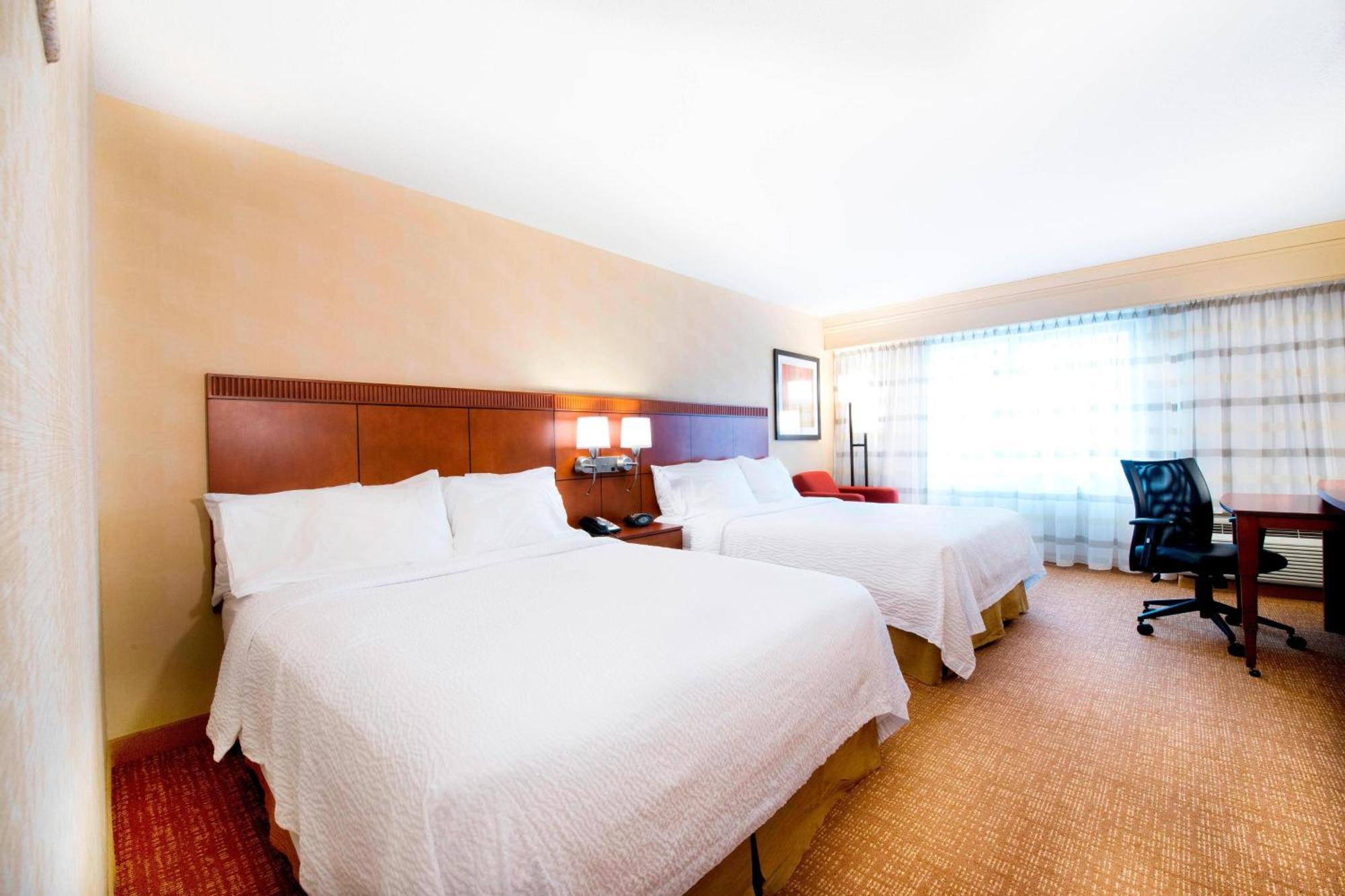 Courtyard By Marriott Mississauga-Airport Corporate Centre West Hotel Kültér fotó